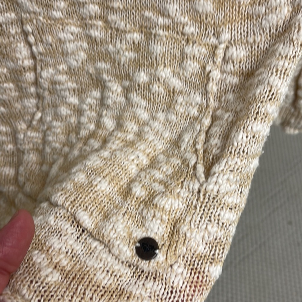 Roxy Light Weight Knit Medium - image 3